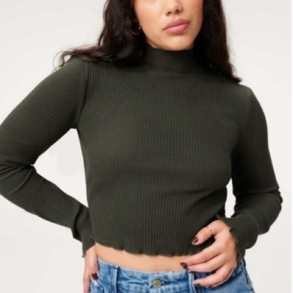 NWT Good American Mock Neck Ribbed Tee in Ink, size 2 (S/M)